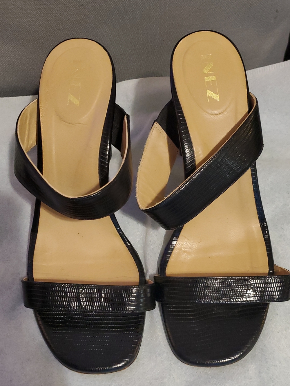 NEZ Black Cross-Strap Slide Mules for Women